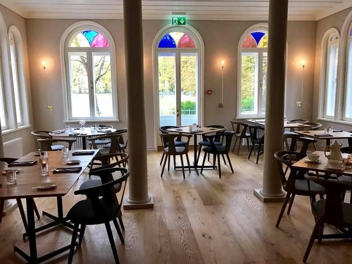 Keittiömestarin sali ja ravintola Mon Repos Keittiömestarin sali ja ravintola Mon Repos