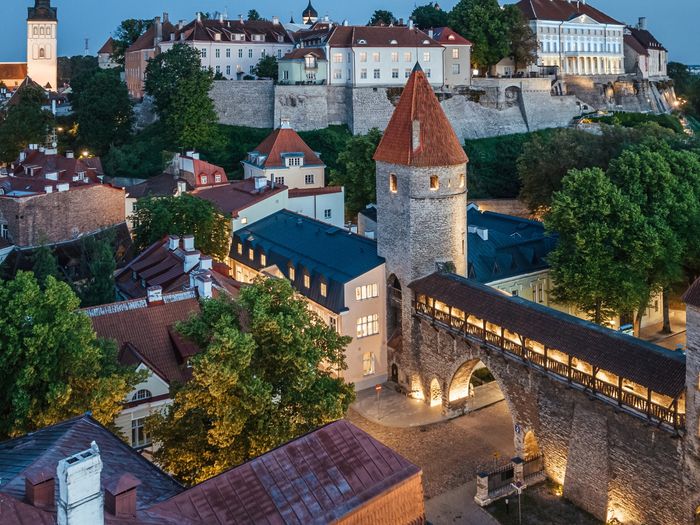 Nunnatorn ja kaupunginmuurin tasanne