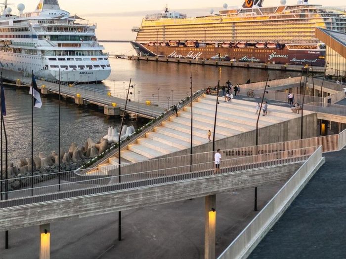 Risteilyterminaalin kattopromenadi