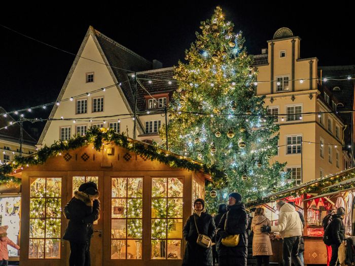 Moottori.fi: Tallinnan joulutori peittoaa tunnelmallaan monet kilpailijansa
