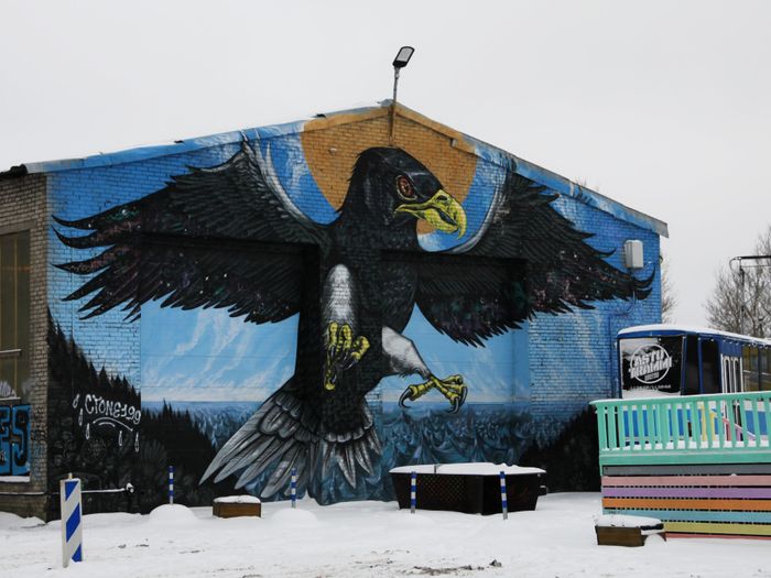 A giant eagle - street art by Cinzah in Tallinn, Estonia Photo: Mairit Krabbi
