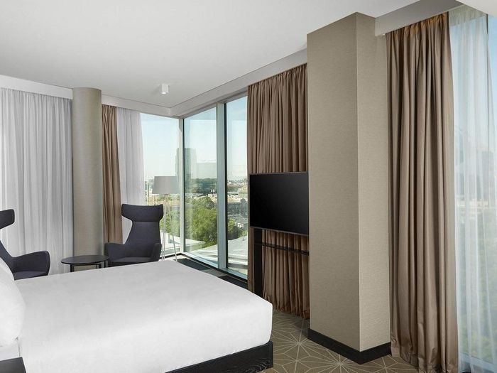 Hilton Tallinn Park -hotelli