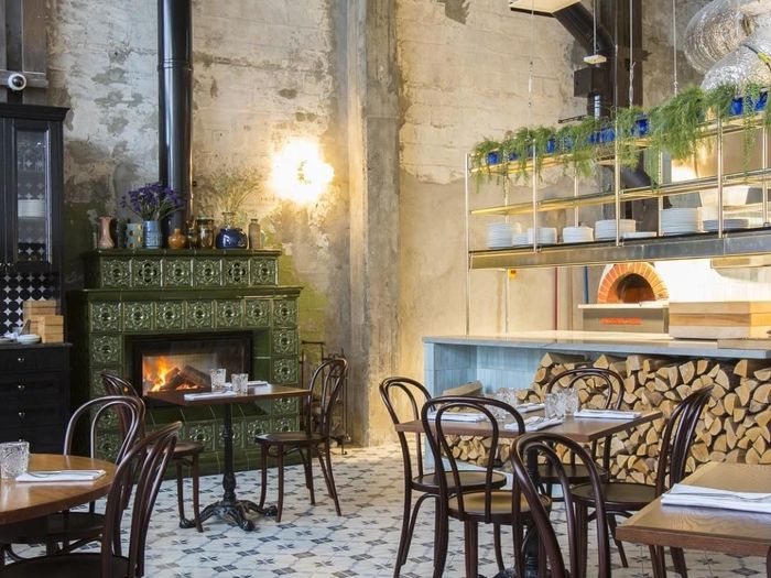 Bistro Lore
